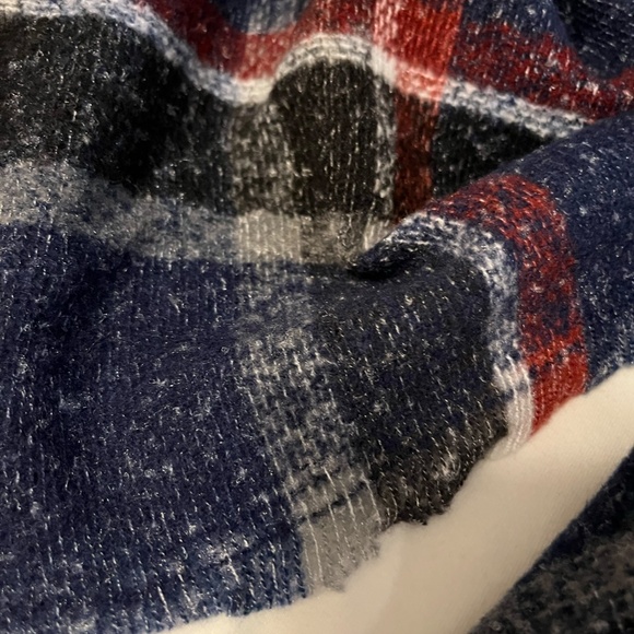 NWT Plaid Blanket Scarf Wrap - Picture 6 of 6